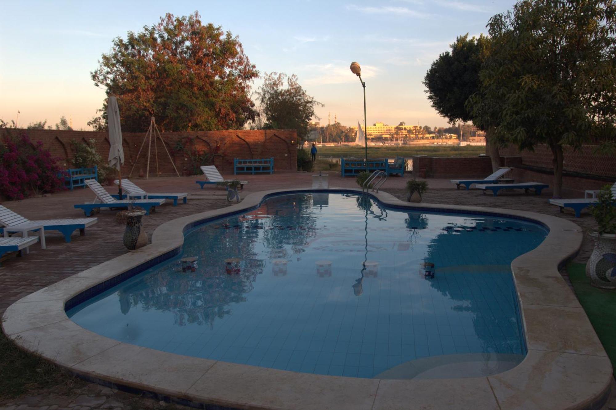 Al Baeirat Hotel Luxor Eksteriør billede