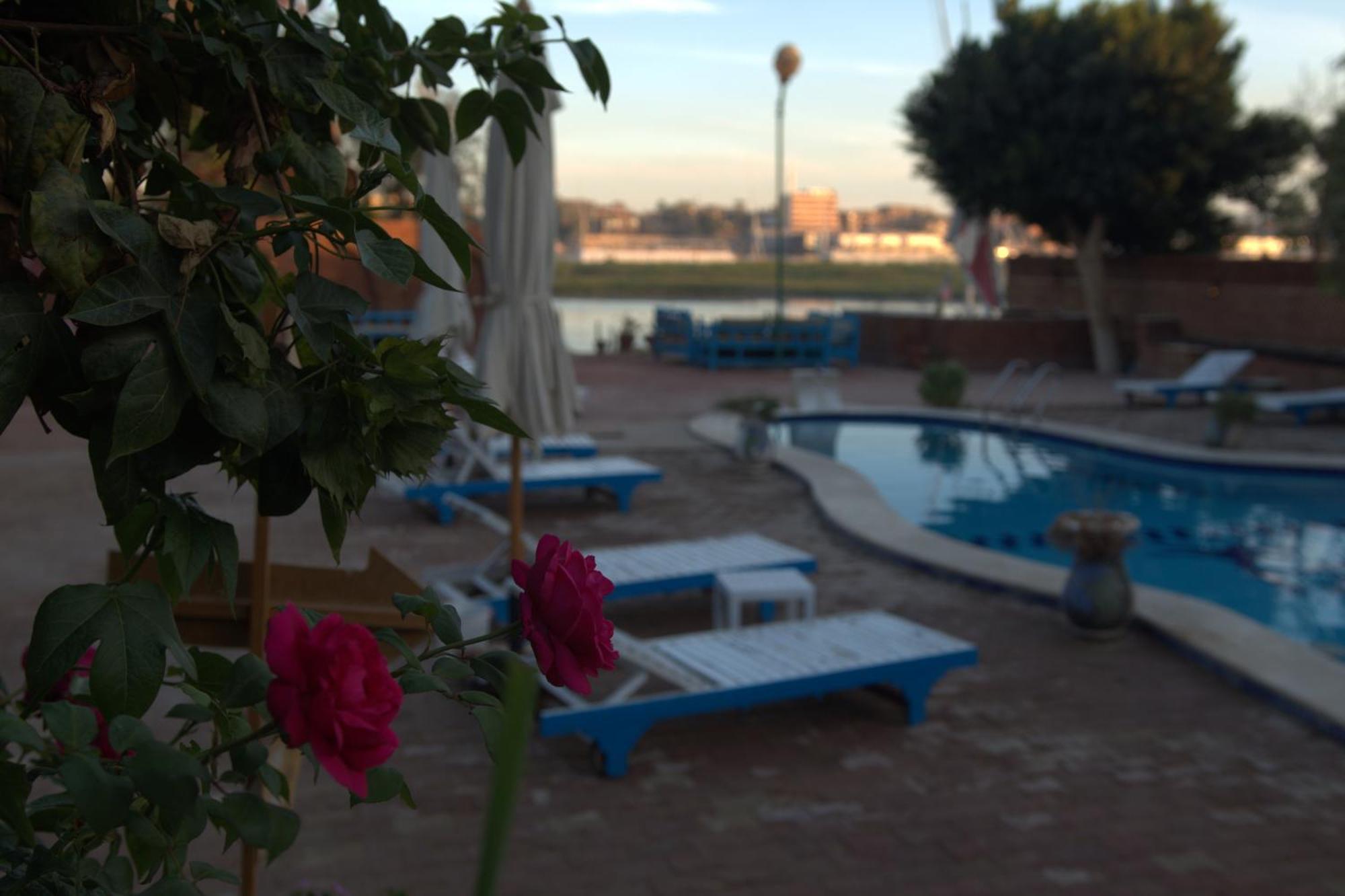Al Baeirat Hotel Luxor Eksteriør billede