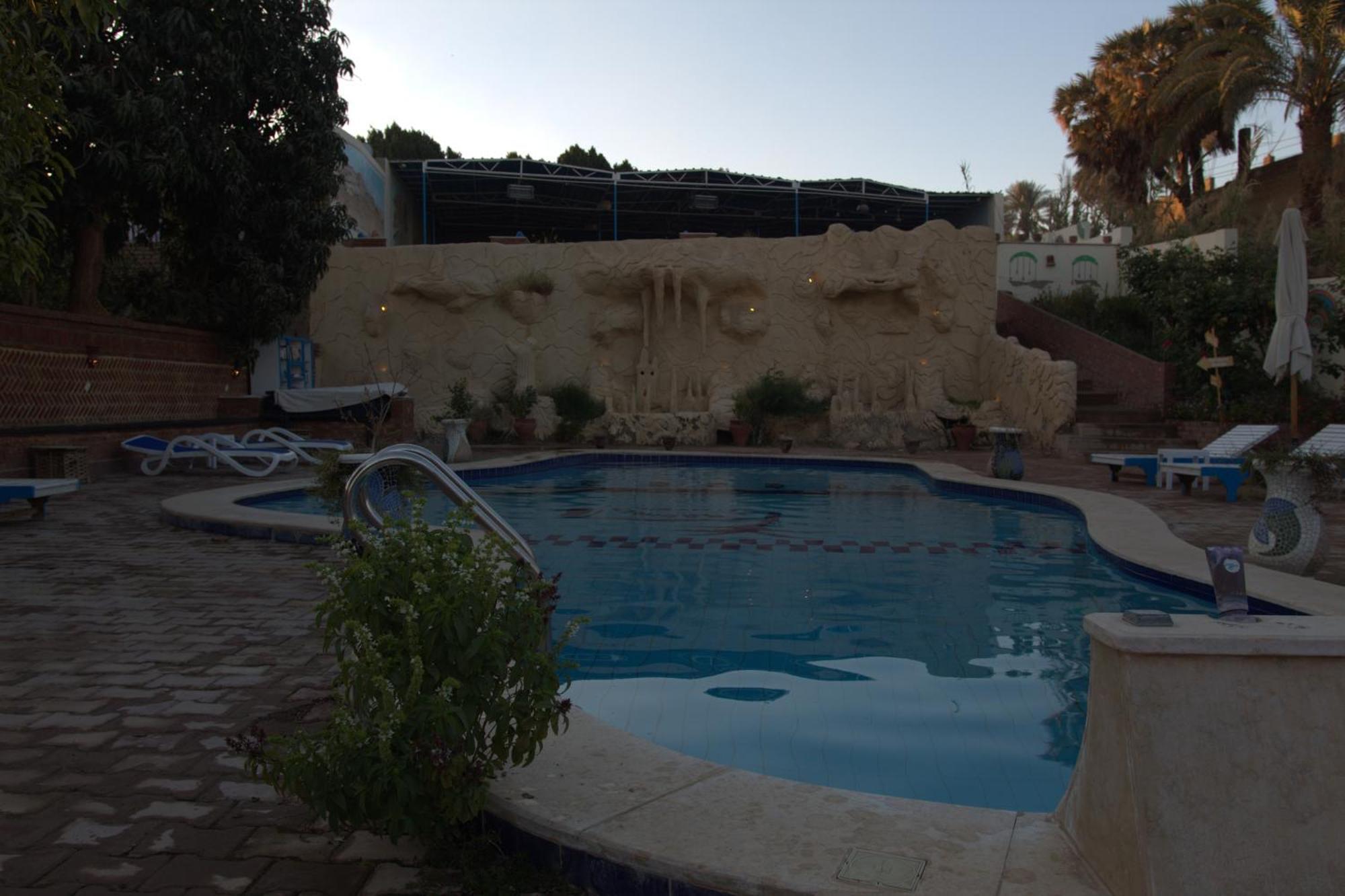 Al Baeirat Hotel Luxor Eksteriør billede