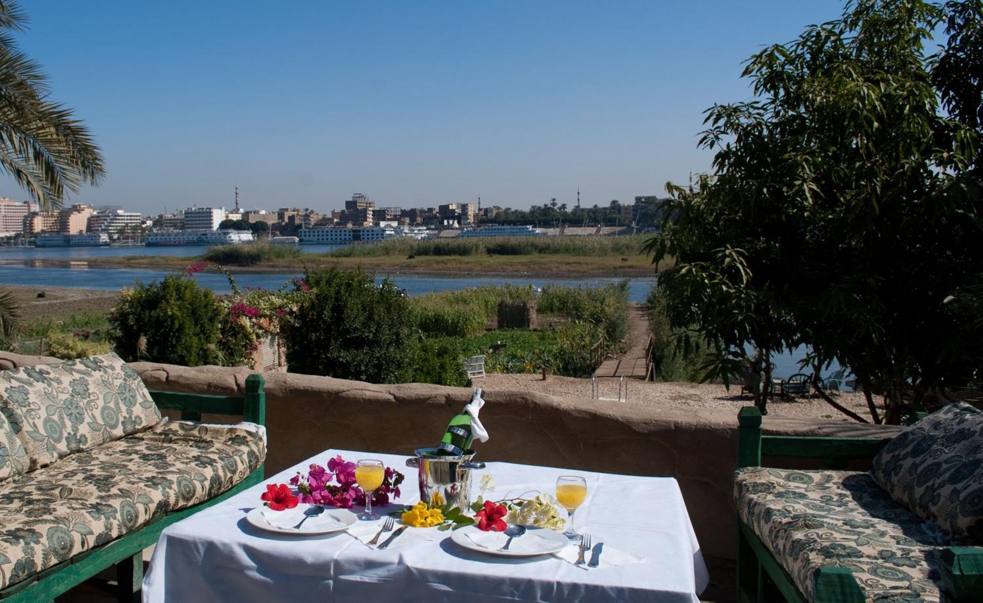 Al Baeirat Hotel Luxor Eksteriør billede